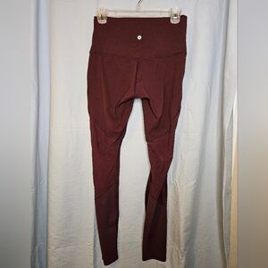 G140. Lululemon Barre Star Pant in Bordeaux Drama - Size 8 (approx)
